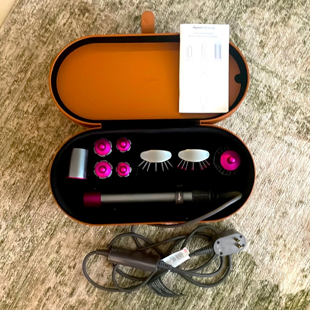 dyson Airwrap Styler + box
